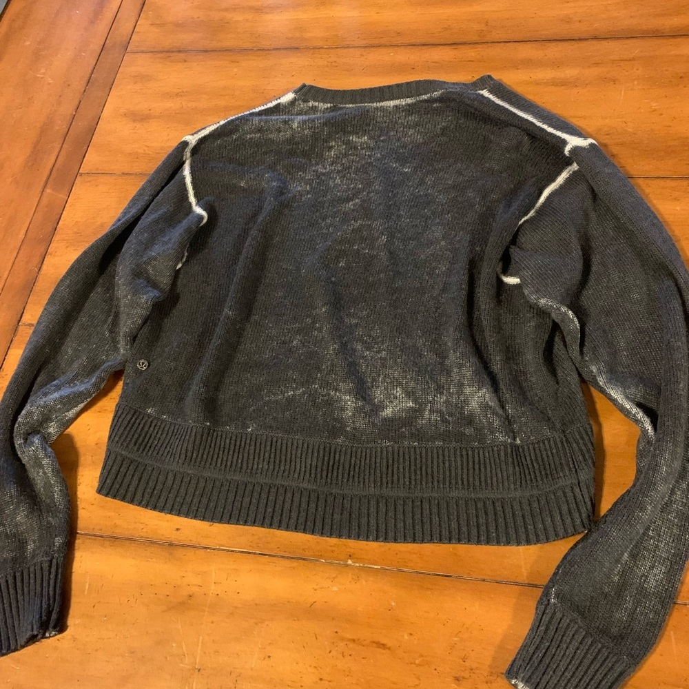 Lulu lemon cropped sweater